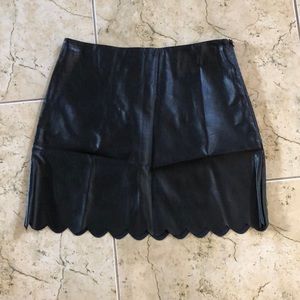 NWT - Vegan Leather Scalloped Skirt Size L